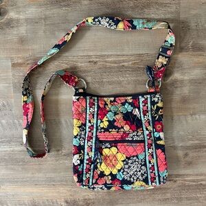 Vera Bradley Fall 2011 Happy Snails Floral Hipster Crossbody Shoulder Bag Purse